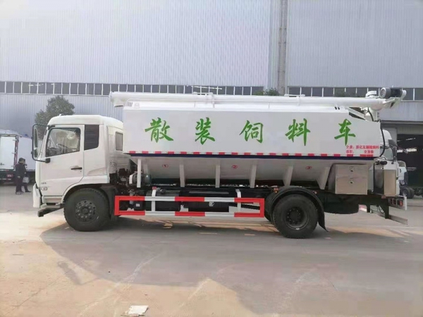 東風(fēng)天錦20-24方散裝飼料運(yùn)輸車(chē)