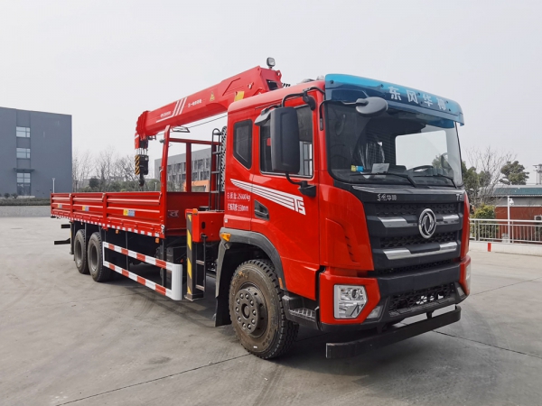 東風華神T5后雙橋12噸直臂隨車吊