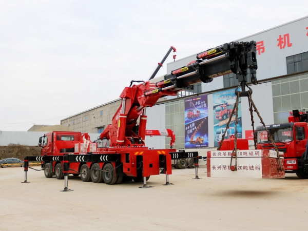 重汽豪沃五軸130噸汽車起重機