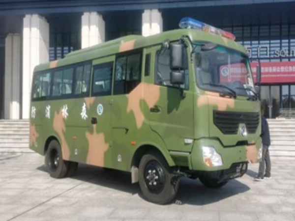 國(guó)六23座四驅(qū)運(yùn)兵客車