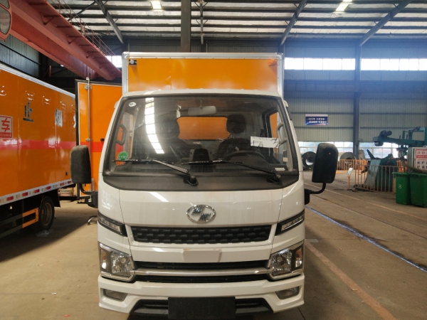 躍進福運S80爆破器材運輸車（柴油版）