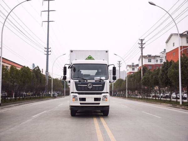 國六天錦小三軸廂式運輸車