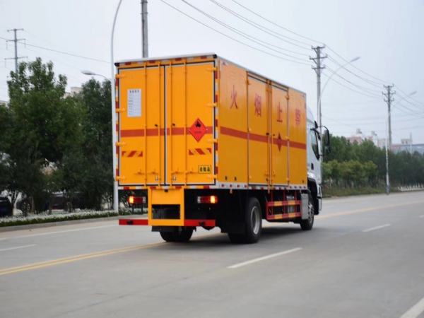 國(guó)六柳汽單橋1類爆破