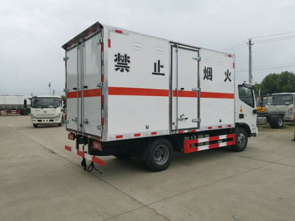 福田歐馬可危廢車(chē)（4.2米）