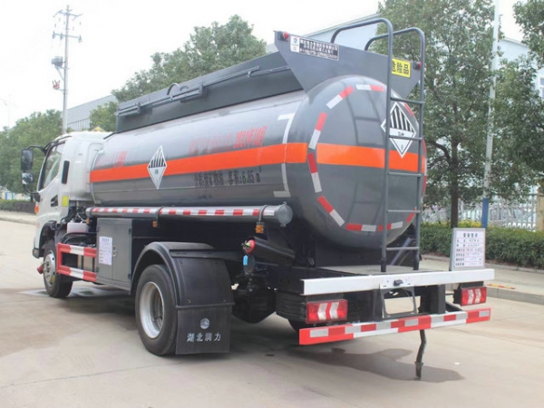 江淮廢機(jī)油槽罐車（5-6T））