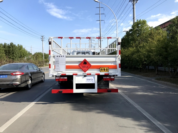 國六東風(fēng)黃牌氣瓶車