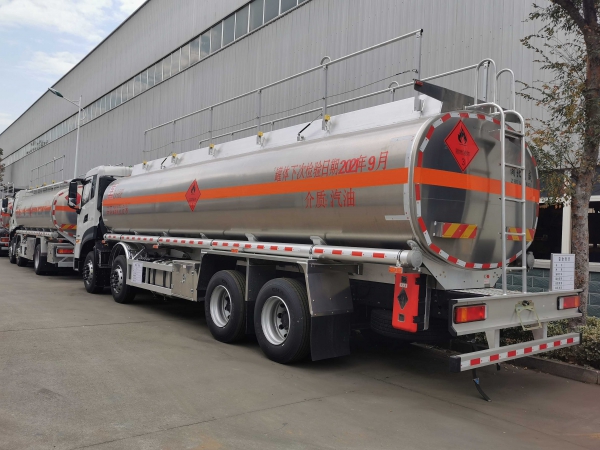 同威 東風天龍29.7方汽油（20噸）